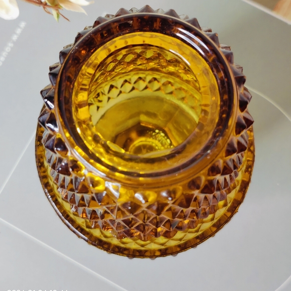 Amber Glass Fairy Lamp - Diamond Point Pattern  MCM Decor - Picture 5 of 11